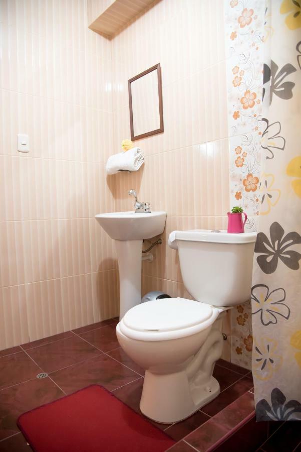 Hostal Milagros Inn - Samary Inn Puno Zewnętrze zdjęcie